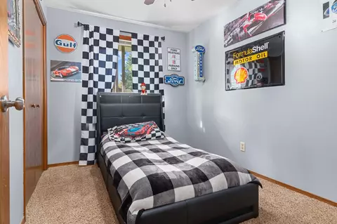 Bedroom - w6176 Pilgrim Street, Appleton, WI 54914 photo 2 of 2