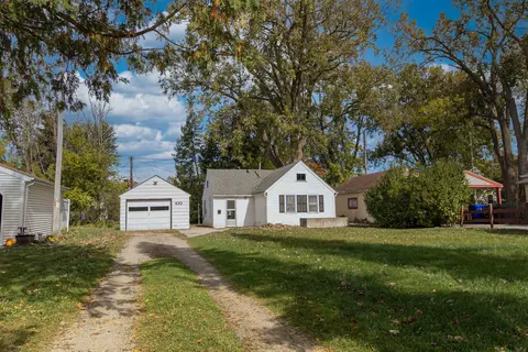 Exterior - 420 E Taft Ave, Appleton, WI 54915 photo 2 of 5