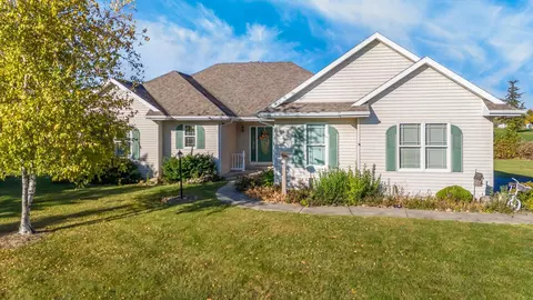 2873 Elo Rd, Oshkosh, WI 54904