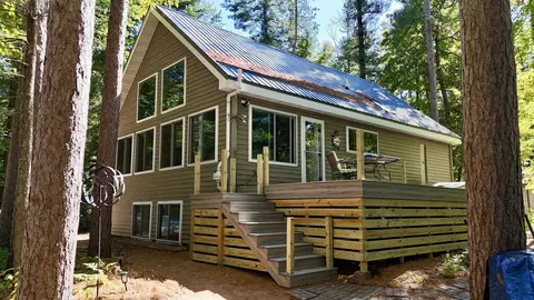 w2766 Setting Sun Road, Keshena, WI 54135