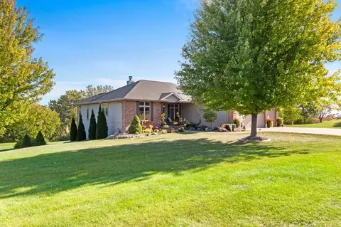 w5273 Michael Drive, Hilbert, WI 54129