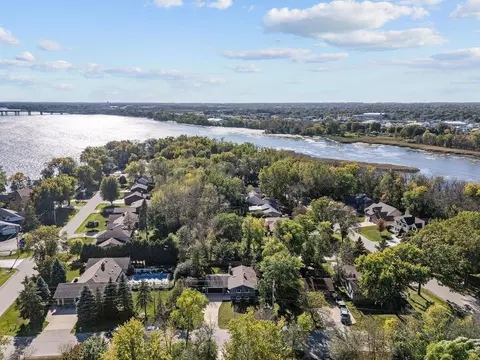 View/Area - 175 Stroebe Rd, Appleton, WI 54914 photo 1 of 9