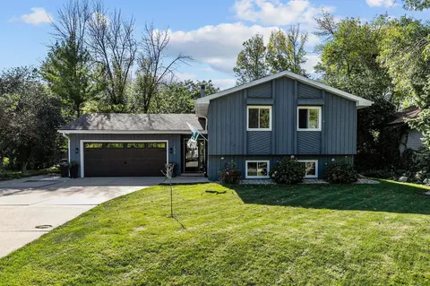 Exterior - 175 Stroebe Rd, Appleton, WI 54914 photo 2 of 15