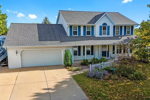 2780 Carrera Ct, Green Bay, WI 54311
