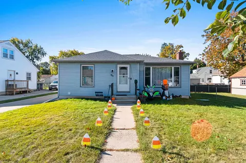 907 Roscoe St, Green Bay, WI 54304