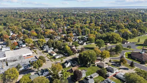 View/Area - 1609 W Rogers Ave, Appleton, WI 54914 photo 2 of 2