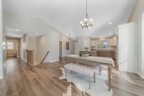 2355 E Plank Cir, Appleton, WI 54915 photo 6