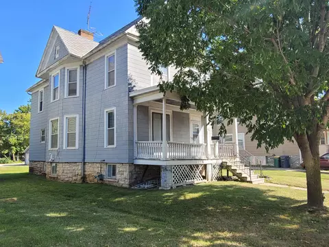 67 E Johnson St, Fond Du Lac, WI 54935