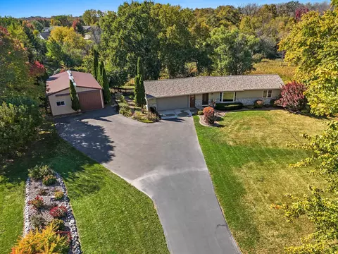 1923 Creamery Rd, De Pere, WI 54115