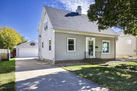 620 Grove St, Neenah, WI 54956
