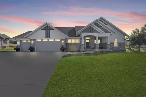 w7059 Rockdale Lane, Greenville, WI 54942
