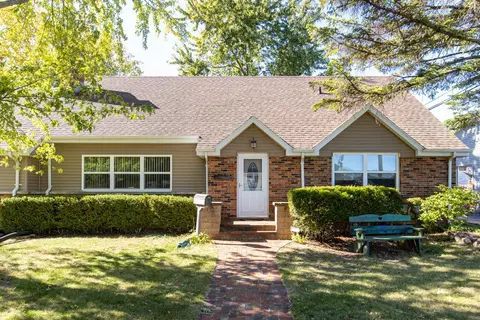 Exterior - 2625 N Union St, Appleton, WI 54911 photo 2 of 6