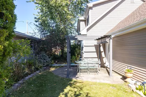 Exterior - 2625 N Union St, Appleton, WI 54911 photo 3 of 6