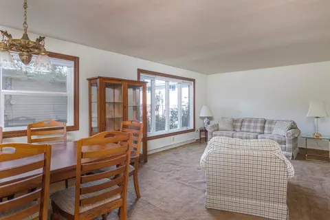 Living - 2625 N Union St, Appleton, WI 54911 photo 2 of 2