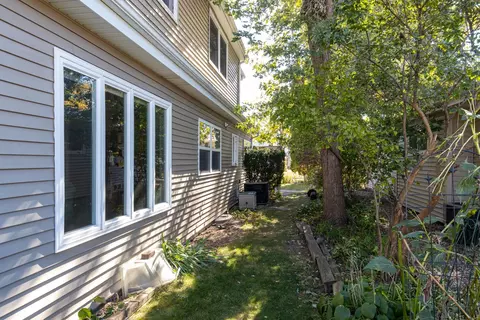 Exterior - 2625 N Union St, Appleton, WI 54911 photo 5 of 6