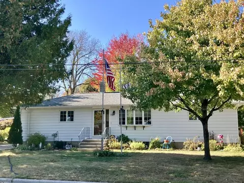 727 Michaelis St, Marinette, WI 54143