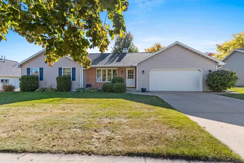 1758 Lebrun St, De Pere, WI 54115