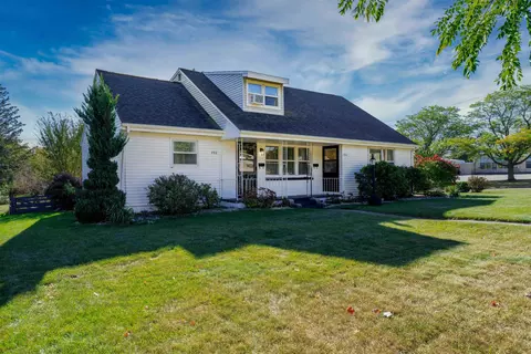 400 Saratoga St, Green Bay, WI 54303