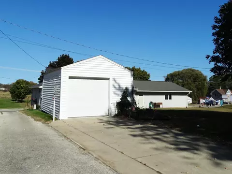 311 Frank Ave, Algoma, WI 54201 photo 2