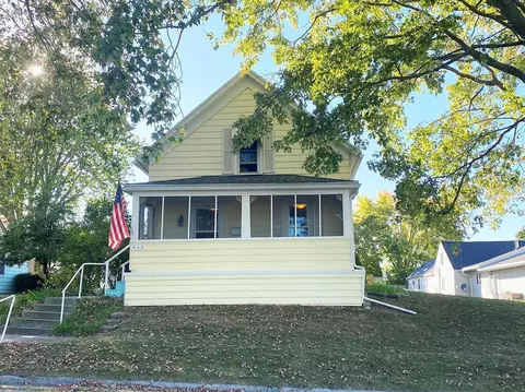 311 Frank Ave, Algoma, WI 54201 photo 3