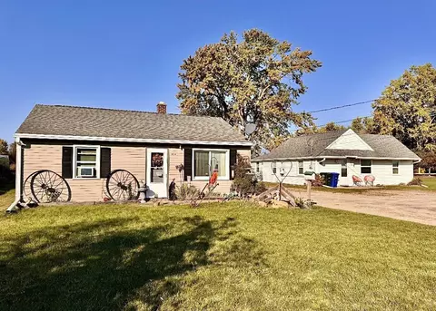 944 Cold Spring Rd, Neenah, WI 54956