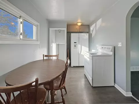 640 E Pleasant St, Gresham, WI 54128 photo 7
