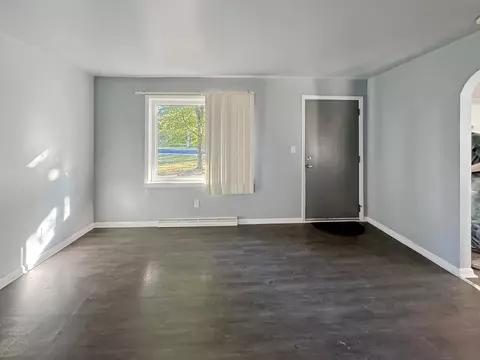 640 E Pleasant St, Gresham, WI 54128 photo 2