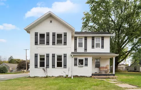 208 S Mill St, Seymour, WI 54165