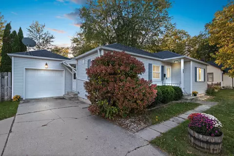 1111 9th St, Green Bay, WI 54304