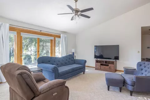 1325 E Keystone Ln, Appleton, WI 54913 photo 10