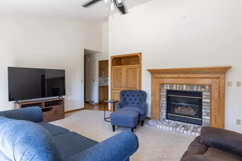 1325 E Keystone Ln, Appleton, WI 54913 photo 12