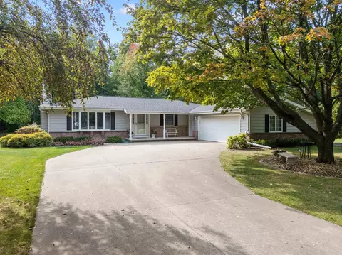 2969 Wyldewood Rd, Oshkosh, WI 54904