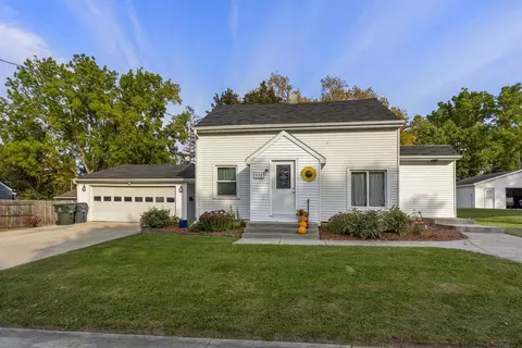 532 Lincoln St, Seymour, WI 54165