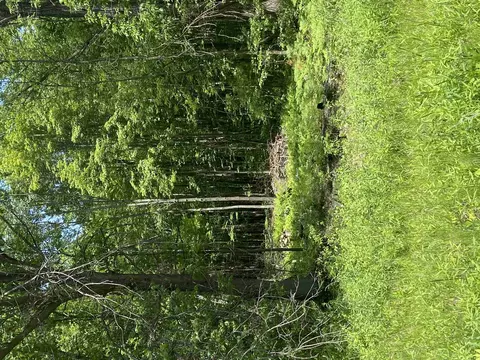 2070 Lost Trl, Suamico, WI 54313