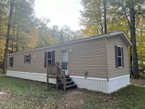 n10546 Wrolstad Road, Iola, WI 54945