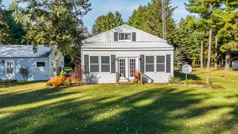w6488 County Road H, Wild Rose, WI 54984