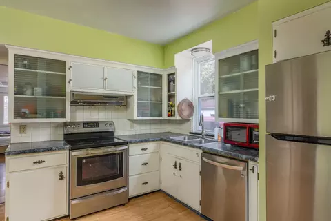 1519 N Oneida St, Appleton, WI 54911 photo 2