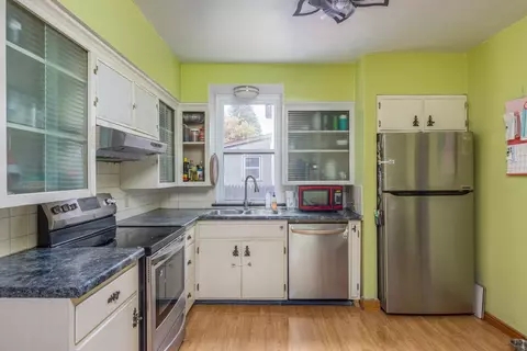1519 N Oneida St, Appleton, WI 54911 photo 3
