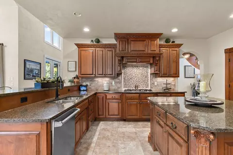 Kitchen - 4739 Waterstone Ct, Appleton, WI 54914 photo 2 of 6
