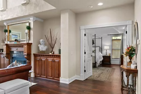 Entry Way - 4739 Waterstone Ct, Appleton, WI 54914 photo 7 of 12