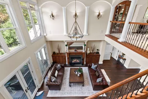 Living - 4739 Waterstone Ct, Appleton, WI 54914 photo 7 of 8