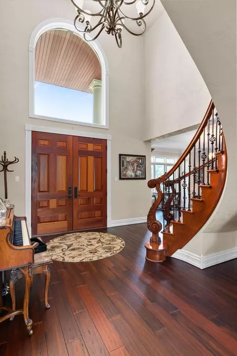 Entry Way - 4739 Waterstone Ct, Appleton, WI 54914 photo 2 of 12