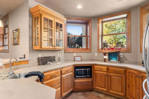 Kitchen - 4739 Waterstone Ct, Appleton, WI 54914 photo 6 of 6