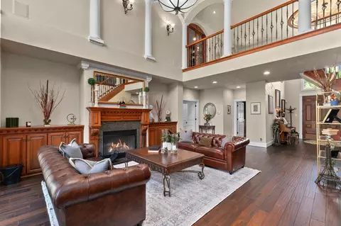Living - 4739 Waterstone Ct, Appleton, WI 54914 photo 5 of 8