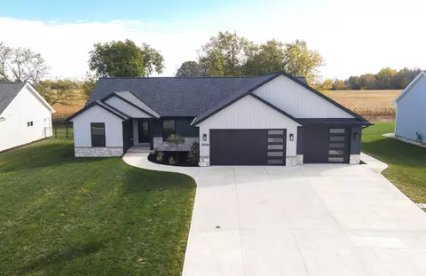 n1146 Forsyth Parkway, Greenville, WI 54942
