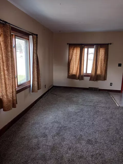 Living - 725 Mader St, Gresham, WI 54128 photo 1 of 1