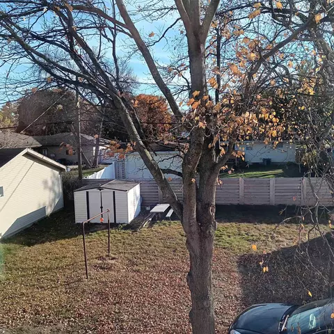 Exterior - 631 E Calumet St, Appleton, WI 54915 photo 5 of 7