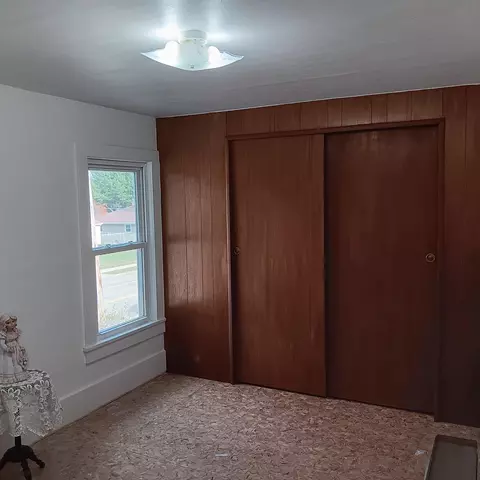 Bedroom - 631 E Calumet St, Appleton, WI 54915 photo 2 of 3