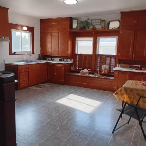 Kitchen - 631 E Calumet St, Appleton, WI 54915 photo 1 of 4