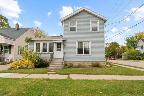 22 Sterling Ave, Oshkosh, WI 54901